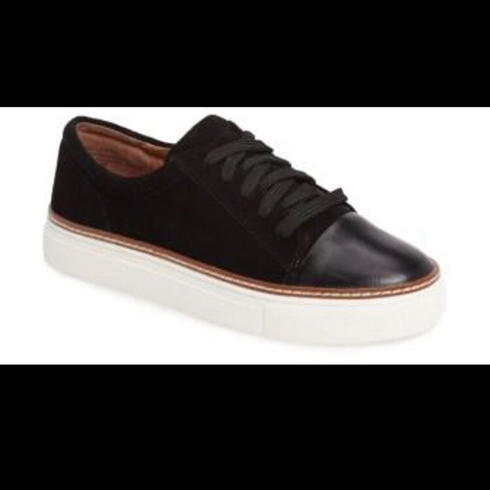 Caslon Camden suede black sneakers